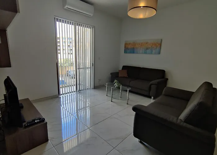 Modern 2br - Close To Gozo Ferry Appartamento